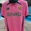 Authentic Signed Memorabilia of  Cricket Superstars and Legends